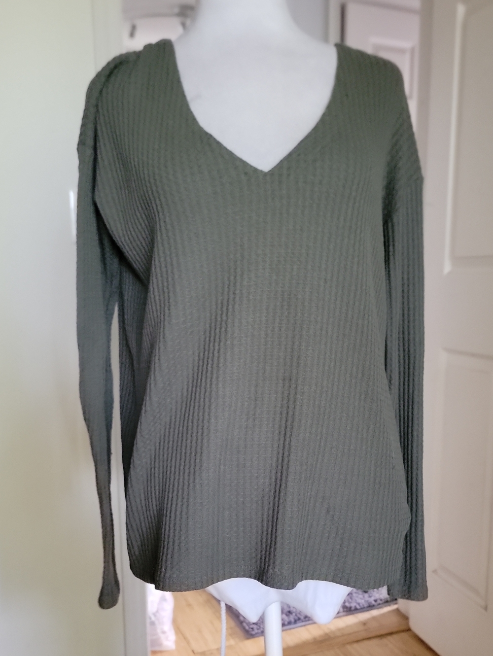 Express Olive V-Neck Waffle Knit Sweater